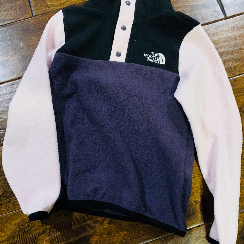 The North Face Navy and White Fleece Jacket size 6